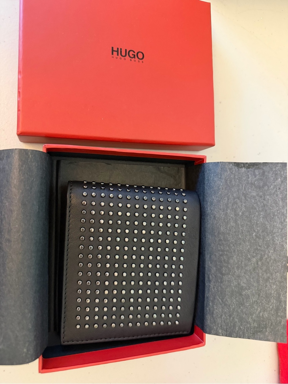 New Hugo Boss Men’s Black Leather Bifold Wallet Metal Studs